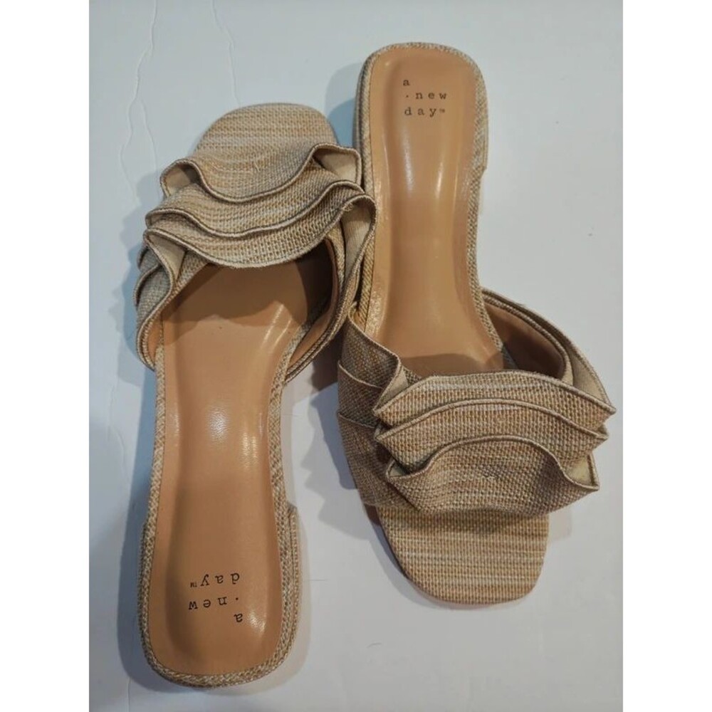 a new day textured ruffle slide sandals size 8